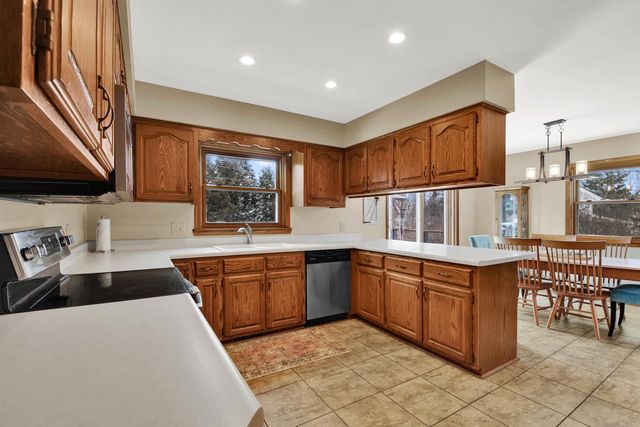 6288 County Highway S, Hartford, WI 53027