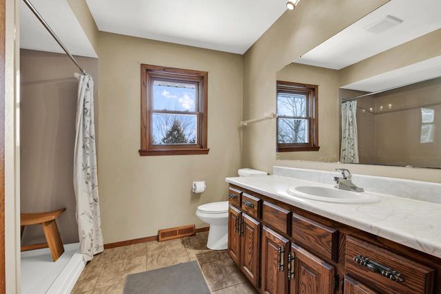 6288 County Highway S, Hartford, WI 53027