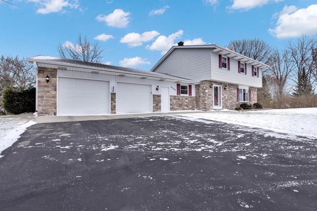 6288 County Highway S, Hartford, WI 53027