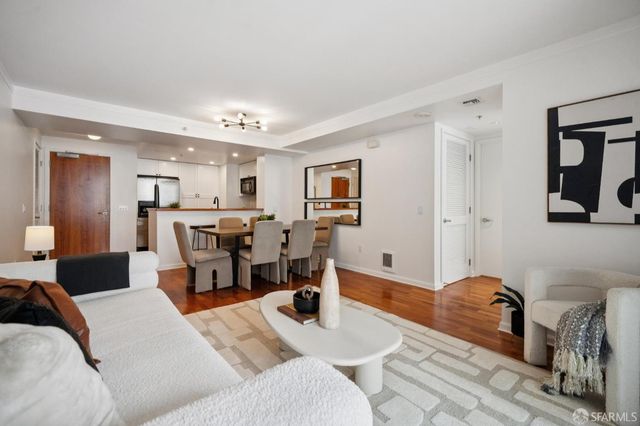 400 Beale Street 1208, San Francisco, CA 94105