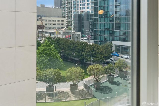 400 Beale Street 1208, San Francisco, CA 94105