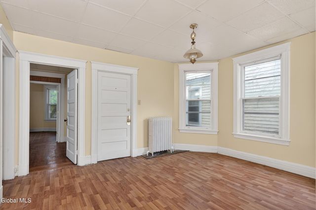 52 N Allen Street, Albany, NY 12203