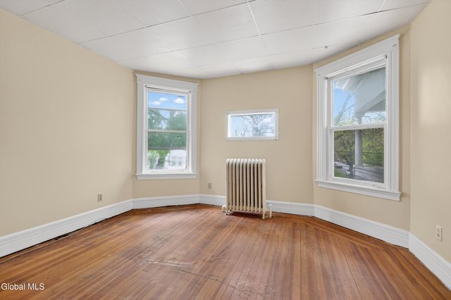 52 N Allen Street, Albany, NY 12203
