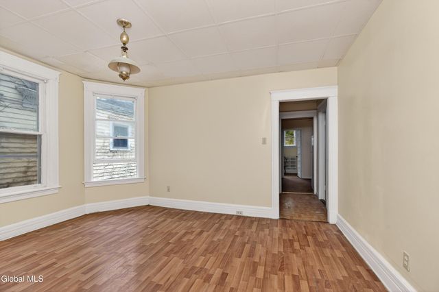 52 N Allen Street, Albany, NY 12203