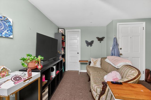 52 N Allen Street, Albany, NY 12203