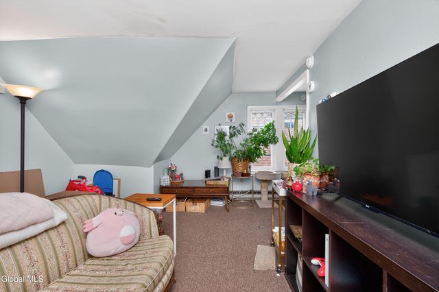 52 N Allen Street, Albany, NY 12203