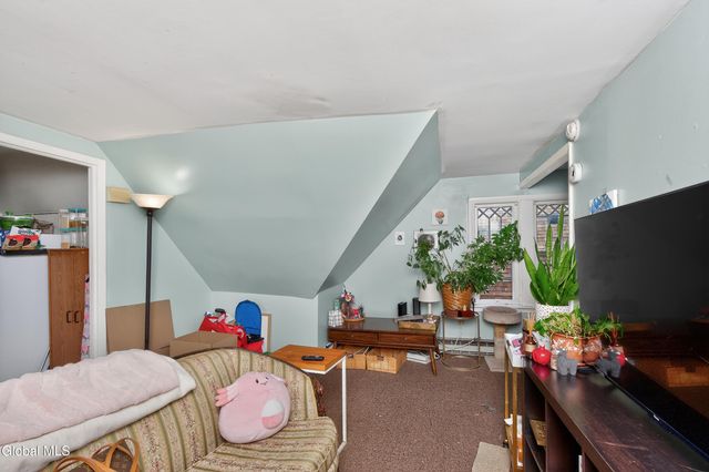 52 N Allen Street, Albany, NY 12203