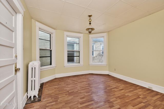 52 N Allen Street, Albany, NY 12203