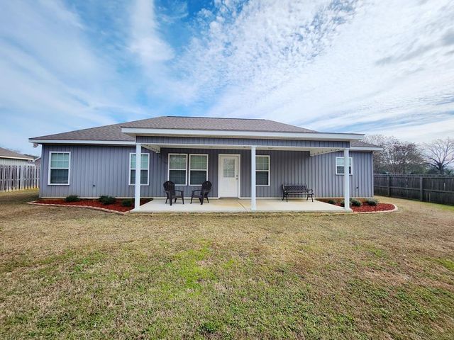 103 Jules Ln, Ashford, AL 36312