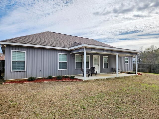 103 Jules Ln, Ashford, AL 36312