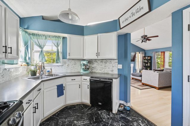 6109 Woodsboro Drive, Columbus, OH 43228