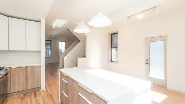 1953 W Dickens Avenue CH, Chicago, IL 60614