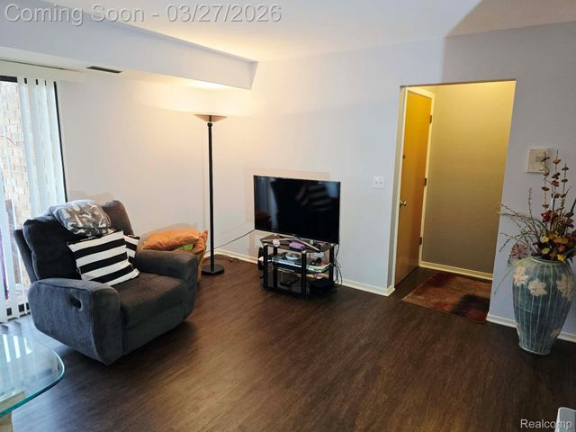 29564 Clarita Street, Livonia, MI 48152