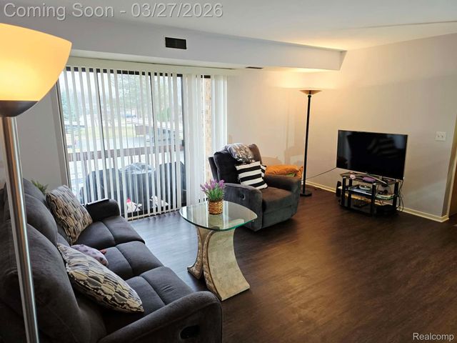 29564 Clarita Street, Livonia, MI 48152