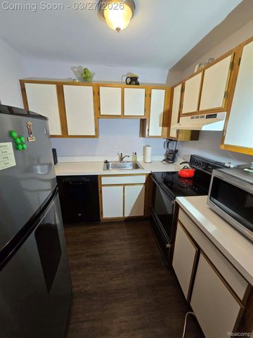 29564 Clarita Street, Livonia, MI 48152