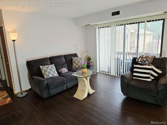 29564 Clarita Street, Livonia, MI 48152