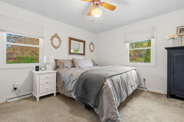 7702 Hunters Ridge Drive, Kalamazoo, MI 49009