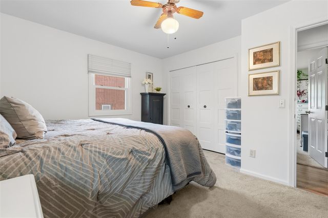 7702 Hunters Ridge Drive, Kalamazoo, MI 49009