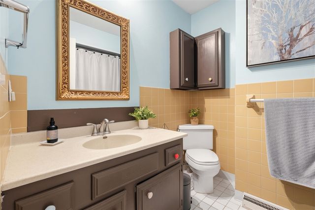 7702 Hunters Ridge Drive, Kalamazoo, MI 49009