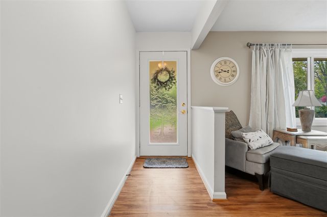 7702 Hunters Ridge Drive, Kalamazoo, MI 49009