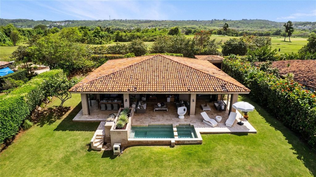 Image 32 of property listing at 2 OCEAN GOLF VILLA ROYAL ISABELA, Isabela, PR 00662