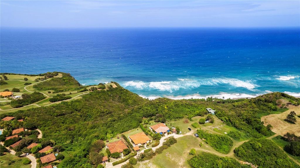 Image 38 of property listing at 2 OCEAN GOLF VILLA ROYAL ISABELA, Isabela, PR 00662