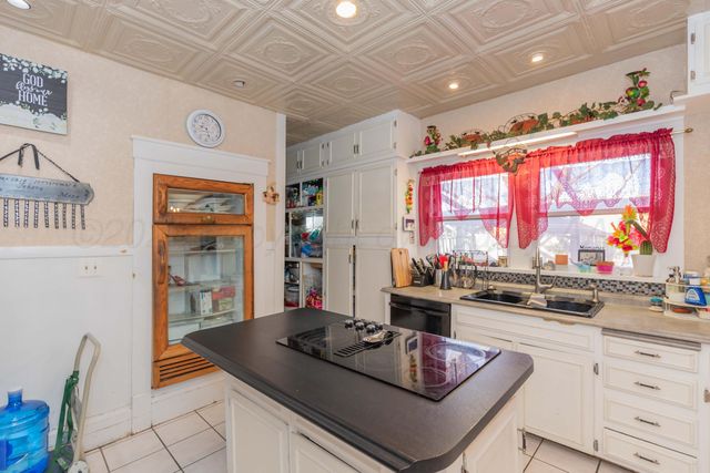 1502 S MONROE Street, Amarillo, TX 79101