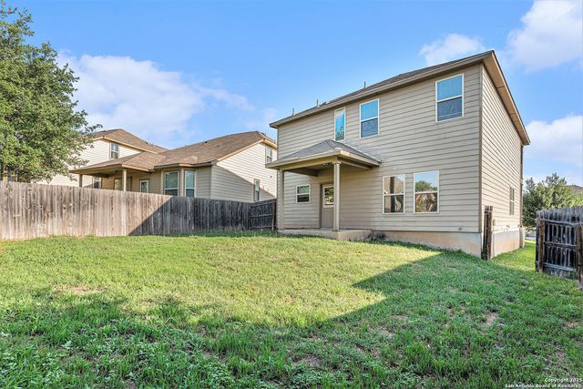 1819 Gray Fox Crk, San Antonio, TX 78245