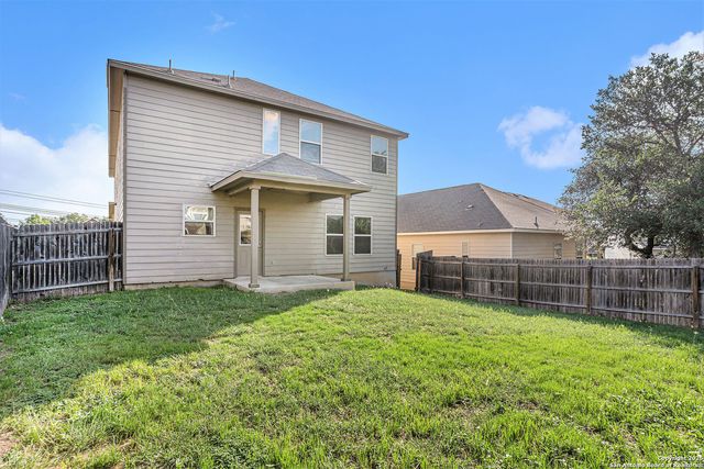 1819 Gray Fox Crk, San Antonio, TX 78245