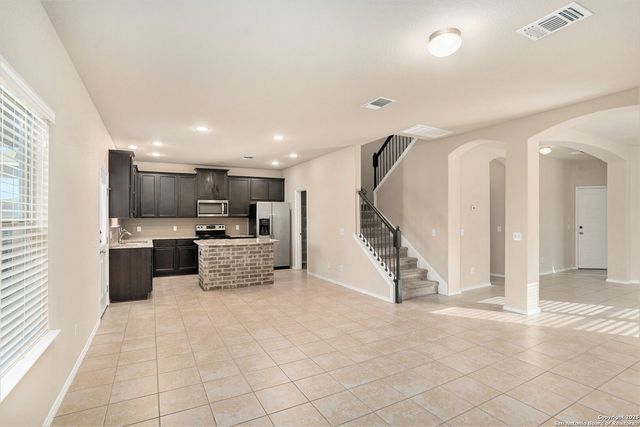 1819 Gray Fox Crk, San Antonio, TX 78245