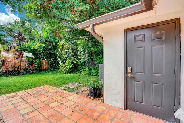 3208 Beacon Street, Pompano Beach, FL 33062