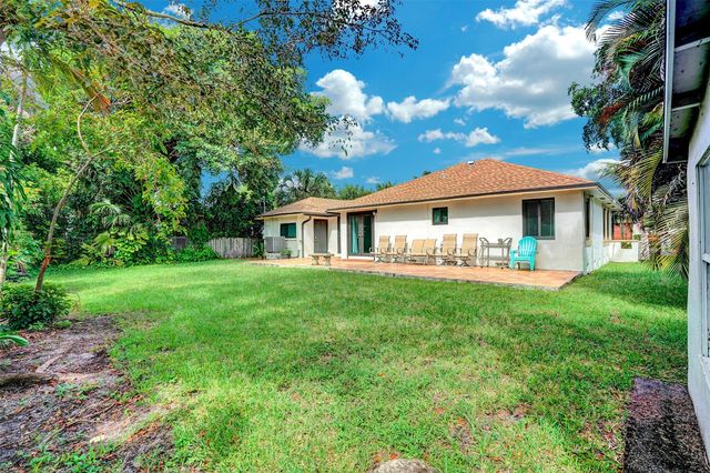 3208 Beacon Street, Pompano Beach, FL 33062