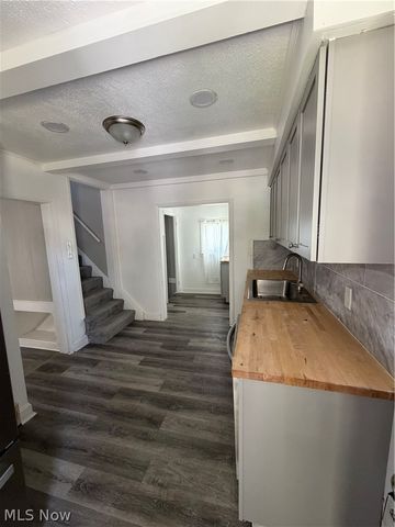 3482 W 136th Street, Cleveland, OH 44111