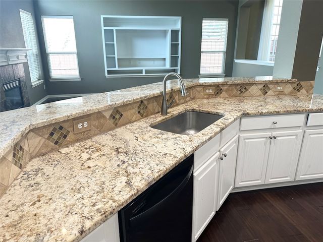 806 Cascades Drive, Allen, TX 75002