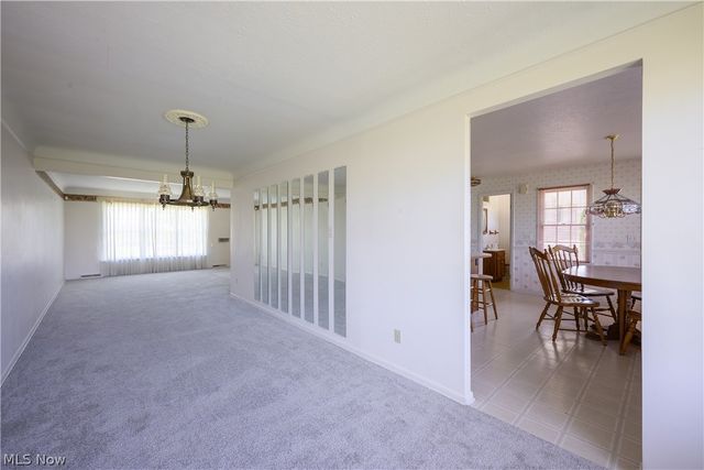 651 E Parkleigh Drive, Seven Hills, OH 44131