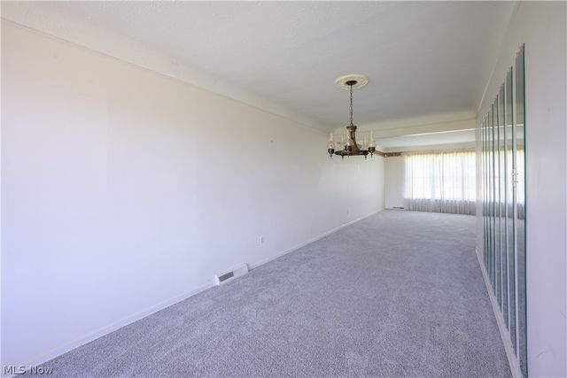 651 E Parkleigh Drive, Seven Hills, OH 44131