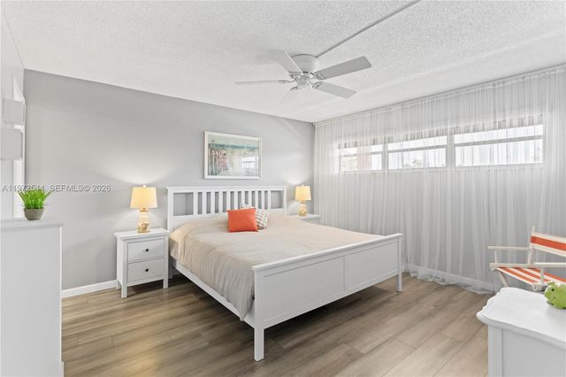 9523 S Hollybrook Lake Dr 21-307, Pembroke Pines, FL 33025