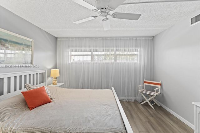 9523 S Hollybrook Lake Dr 21-307, Pembroke Pines, FL 33025