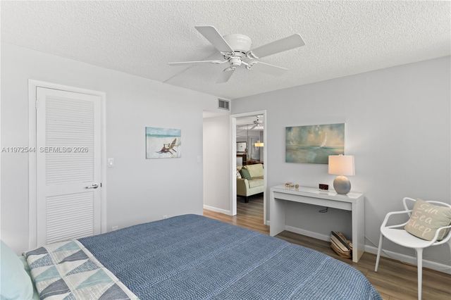 9523 S Hollybrook Lake Dr 21-307, Pembroke Pines, FL 33025