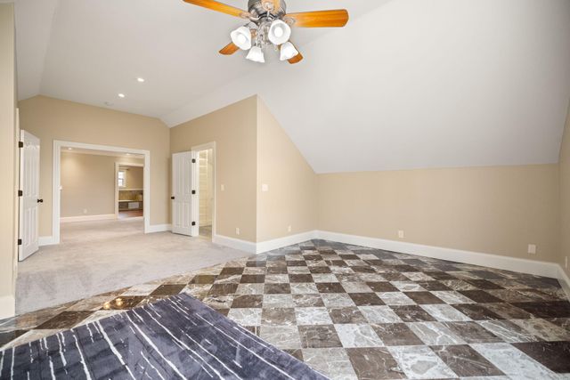 207 Lake Cliff Drive, Somerset, KY 42503