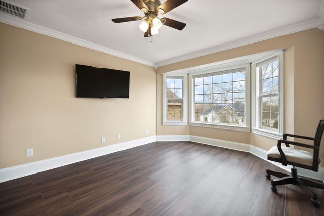 207 Lake Cliff Drive, Somerset, KY 42503