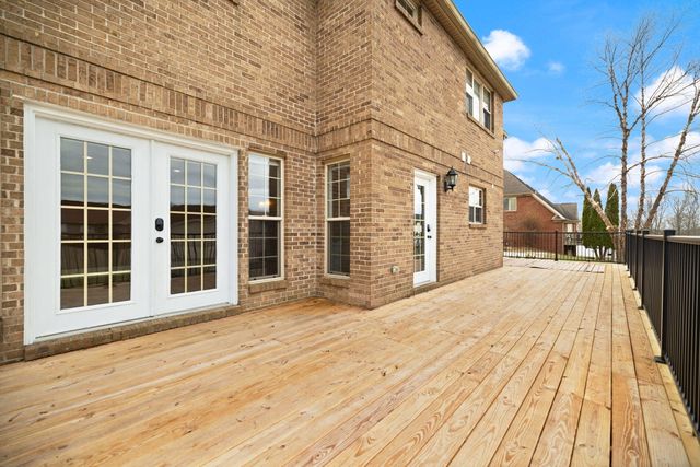 207 Lake Cliff Drive, Somerset, KY 42503