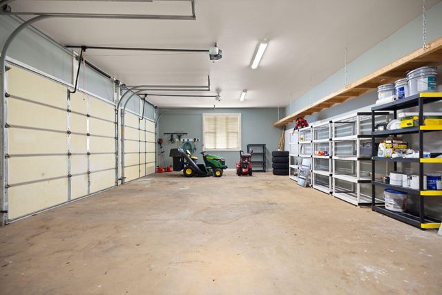 207 Lake Cliff Drive, Somerset, KY 42503