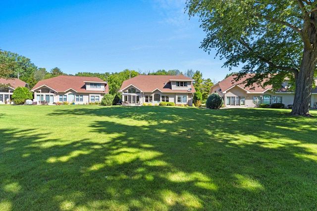 935 BRIGHTON DRIVE, Menasha, WI 54952