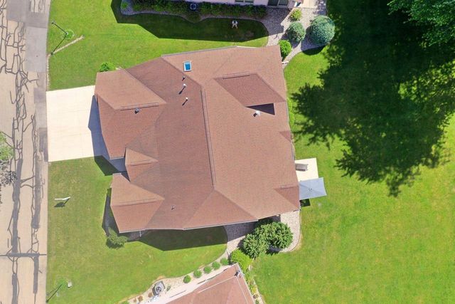 935 BRIGHTON DRIVE, Menasha, WI 54952