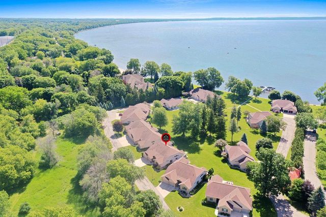 935 BRIGHTON DRIVE, Menasha, WI 54952