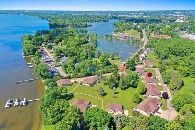 935 BRIGHTON DRIVE, Menasha, WI 54952