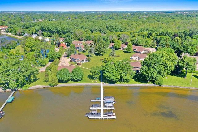 935 BRIGHTON DRIVE, Menasha, WI 54952