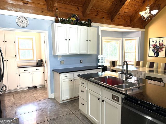 725 Musgrove Road, Griffin, GA 30223