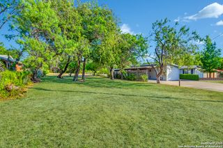 249 Bobbies Ln, San Antonio, TX 78201